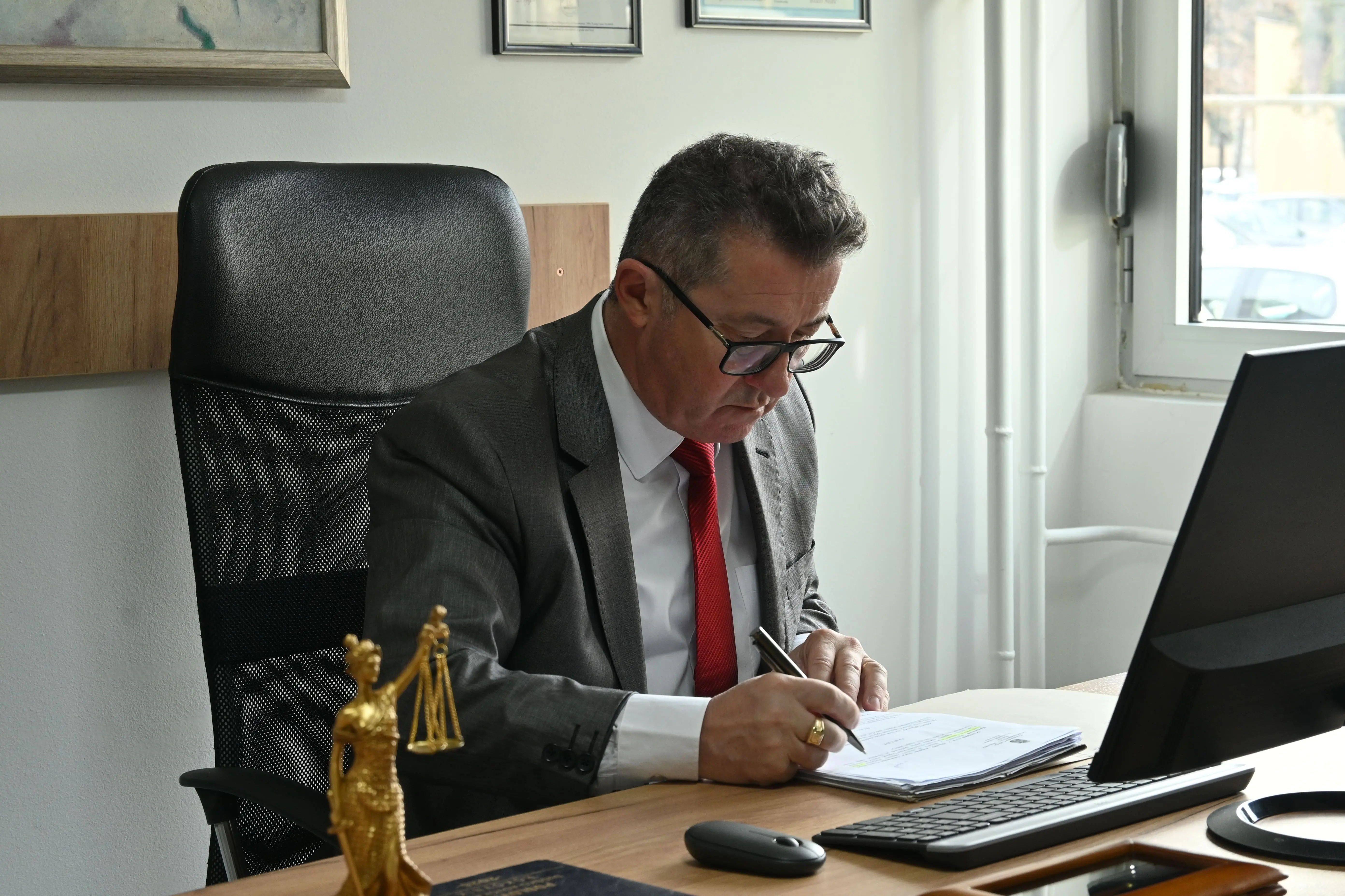 Advokatska kancelarija Petrović Leskovac